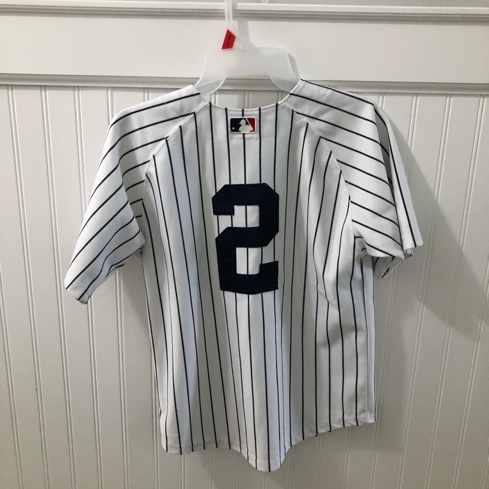 baseball jersey - Picture 2 of 2